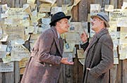 David Bermann (Moritz Bleibtreu, rechts) scherzt mit Fränkel (der Schweizer Anatole Taubman) herum. (Bild: Filmcoopi)
