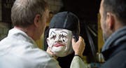 Tambourenverein, Rüssgusler und Nostradamus kombinieren dieses Jahr die Basler und die Luzerner Fasnacht mit ihren Sujets.Bilder: Corinne Glanzmann (Emmenbrücke, 20. Februar 2017)