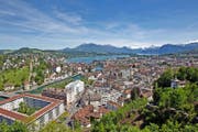Bisher spüren nur wenige Mieter im Kanton Luzern die Abschaffung der Liegenschaftssteuer und den tiefen Referenzzinssatz im Portemonnaie. (Bild Philipp Schmidli)