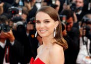 An der Eröffnungszeremonie dabei war auch Natalie Portman. (Bild: Keystone)