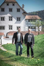 Steuern die Geschicke von Ebersecken und Altishofen: Thomas Roos (links) und Urs Kaufmann. (Bild: Pius Amrein (Altishofen, 10. April 2017))