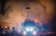 Blaulicht könnte künftig nachts genügen. (Bild: Andrea Stalder)