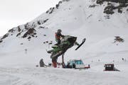 Die Fahrer kämpfen an der SnowCross-Schweizermeisterschaft um den Titel. (Bild: Sportbahnen Melchsee-Frutt/Aline Hug)