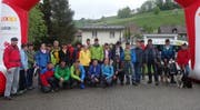 Wandern für einen guten Zweck: Teilnehmer in Hergiswil am Napf. (Bild: zvg)