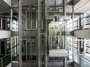 Schindler kann in den kommenden Jahren von zwei Grossaufträgen zehren. Neben der Belieferung des neuen Istanbuler Flughafens erneuert der Lift- und Rolltreppenhersteller auch die Infrastruktur des Nahverkehrssystems in der US-Grossstadt Atlanta. (Bild: KEYSTONE/ALEXANDRA WEY)