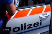 Die Polizei sucht Zeugen. (Symbolbild Neue ZZ)