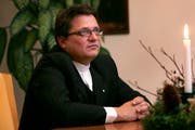 Bischof Felix Gmür regt mit seinen Worten zum Nachdenken an. (Bild: Jakob Ineichen / Neue LZ)