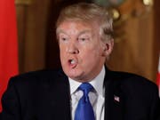 Donald Trump am Montag in Tokio - ein Jahr nach seiner Wahl am 8. November 2016 sind 59 Prozent der Amerikaner mit ihm unzufrieden. (Bild: Keystone/AP Bloomberg Pool/KIYOSHI OTA)
