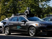 Die fahrerlosen Uber-Autos sind mit Lasertechnik, Sensoren und Kameras ausgestattet. (Bild: Keystone/AP/GENE J. PUSKAR)