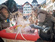Wer den Güüsserhäxe in die Fänge ging, musste damit rechnen, in deren «Badewanne» zu landen. (Bild: Roger Grütter (Willisau, 19. Februar 2017))