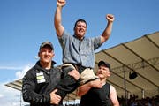 Erich Fankhauser siegt Luzerner Kantonalen Schwingfest 2015 in Inwil. (Bild: Philipp Schmidli)