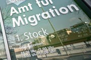Der Verurteilte hatte in Sachen Ausländergesetz gewisse Vorkenntnisse – er war Abteilungsleiter beim Amt für Migration. (Bild: Pius Amrein / Neue LZ)
