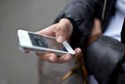 Eine neue App erzürnt Anrufer. (Bild: Keystone / Gaetan Bally (Archiv))
