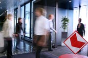 Ein Blick in die Schwyzer Kantonalbank. (Bild: Archiv Neue LZ)