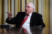 Christoph Blocher bezeichnet die Gerüchte als "Dumme Seich". (Bild: Archiv Neue LZ)