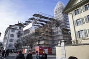 Impressionen vom Baugerüst rund um die zu renovierende Peterskapelle am Kapellplatz. (Bild: Manuela Jans-Koch (Luzern, 19. Januar 2018))
