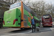 Nermin Ridic ist einer von zwei Passagieren, die gestern mit dem ersten Flixbus nach Luzern fuhren. (Bild: Eveline Beerkircher (6. April 2017))