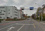 Hier bei der Ampel auf der Münsterstrasse kam es zum Unfall (Archivbild). (Bild: Google Maps)