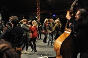 Findet im Jahr 2016 nicht statt: Das Altdorfer Volksmusikfestival. Hier eine Szene aus dem Jahr 2014. (Bild: Urs Hanhart / Neue UZ)