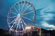Auf dem Riesenrad über Heimat reflektieren: Dem Thema Heimat nähert sich die Ausstellung in Lenzburg vielschichtig an. (Bild: Anita Affentranger/Stapferhaus)