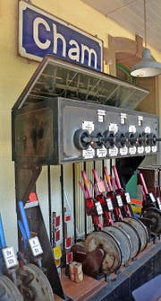 Eine wahre Rarität: das noch funktionstüchtige Hebelstellwerk «Bruchsal G/H» im Bahnhof Cham. (Bild Andreas Faessler)