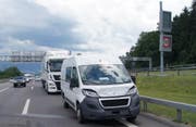 Die Unfallstelle bei der Blegikurve. (Bild: Zuger Polizei (Cham, 12. Juli 2017))