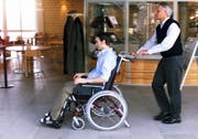 Der querschnittgelähmte Silvano Beltrametti im Schweizer Paraplegiker-Zentrum in Nottwil. (Archivbild Beat Blättler/Neue LZ)