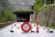 Per Auto kommt zur Zeit niemand durch die Schöllenenschlucht. (Bild: Keystone / Urs Flüeler)
