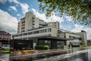 Aussenansicht des Kantonsspital Luzern in Sursee. (Bild: Boris Bürgisser (Sursee, 15. Juni 2016))