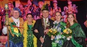 In offizieller Mission: Der Zeremonius Donald I. Basan, Zunftmutter Sibylle Küttel, Zunftmeister Markus II. Sidler und zwei der drei Ehrendamen, Corinne und Sabrina Sidler (von links). (Bild: PD (Inwil, 13. Januar 2017))