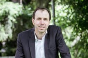 Tobias Straumann: «Ich bin überzeugt, dass man den Inländervorrang verankern kann, ohne die Personenfreizügigkeit fundamental in Frage zu stellen.» (Bild: Manuela Jans- Koch / Neue LZ)
