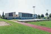 Wird ersetzt: Turnhalle in Schenkon. (Bild: Roger Grütter (21. September 2017))