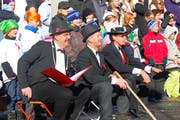Die Sennenkilbi-Stückli sind jeweils für alle eine Überraschung, auch für die höchsten Sennen. (Archivbild Guido Bürgler)