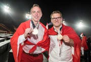 Die beiden Goldmedaillengewinner aus der Zentralschweiz: Simon Furrer (Gunzwil, links) und Cédric Achermann. (Bild: Swiss Skills/Michael Zanghellini)