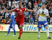 Gaspar feiert das 1:0 für Vaduz vor Luzerns Goalie David Zibung. (Bild Keystone)