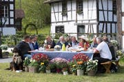 Die ersten neun Bauern und eine Bäuerin werden bald ihre Hofdamen und Hofherren treffen. (Bild: PD)