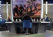 Liess sich live am TV von der russischen Bevölkerung befragen: Präsident Wladimir Putin. (Bild: Alexei Druzhinin (Moskau, 15. Juni 2017))