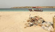 Abgelegener Strand auf den Farasan-Inseln. (Bild: Katharina Eglau)