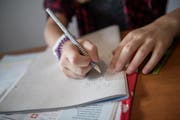 Die Online-Petition will erreichen, dass die Gymi-Schüler auch in Zukunft noch Latein wählen können. (Symbolbild LZ)