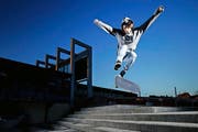 Bald wird es schwierig für Lou Burk, bei Eis und Schnee seine Tricks draussen zu üben. (Bild Stefan Kaiser)