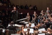 Dirigent Matthias Pintscher leitete das Orchester der Lucerne Festival Academy. (Bild: Patrick Hürlimann/Lucerne Festival)