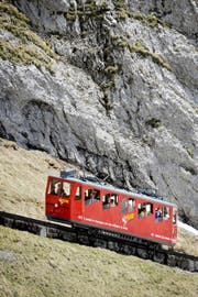 Die Zahnradbahn Alpnach–Pilatus. (Bild: Pius Amrein / Neue LZ)