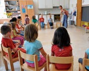 Das Berufsbild der Kindergärtnerin hat sich dramatisch gewandelt. (Bild: Georgios Kefalas/Keystone)