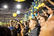 Szene aus dem 25-minütigen Kurzdokumentarfilm «En La Boca»: Fans des weltberühmten argentinischen Fussballclubs Boca Juniors im Stadion von Buenos Aires. (Bild PD)