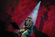 Spielte knapp zwei Stunden ein sehr solides Konzert: Xavier Naidoo (45). (Bild: Philipp Schmidli (Luzern, 21. Juli 2017))