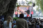 Openair-Übertragung eines Konzerts des Lucerne Festival Orchestra beim Luzerner Inseli (Archivbild). (Bild: Maria Schmid (Luzern, 20. August 2010))