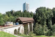 Auf der 300-jährigen Rotbachbrücke werden regelmässig Anlässe durchgeführt. (Bild: Roger Grütter (Rothenburg, 18. August 2017))