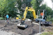 In Schötz entsteht bei der Rohmühle während der Aktion 72 Stunden eine Grillstelle. (Bild: pd)