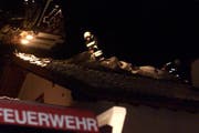 Bei einem Christbaumbrand in einem Mehrfamilienhaus in Morschach im Januar 2004 waren ebenfalls Personen verletzt worden. (Archivbild Harry Ziegler/Neue SZ)