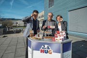 Geschäftsleiter Andreas Hug (Mitte) mit Sohn Fabian Hug und Nichte Anna Hug. (Bild: Dominik Wunderli (Malters, 24. Januar 2018))